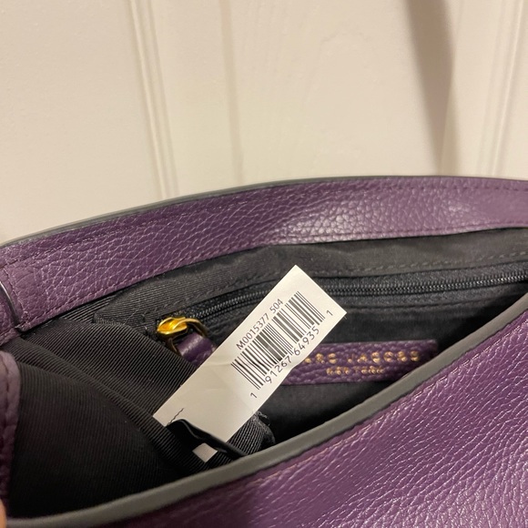 NWOT MARC JACOBS TRAVELER LEATHER MESSENGER BAG IN GRAPE - Picture 9 of 11